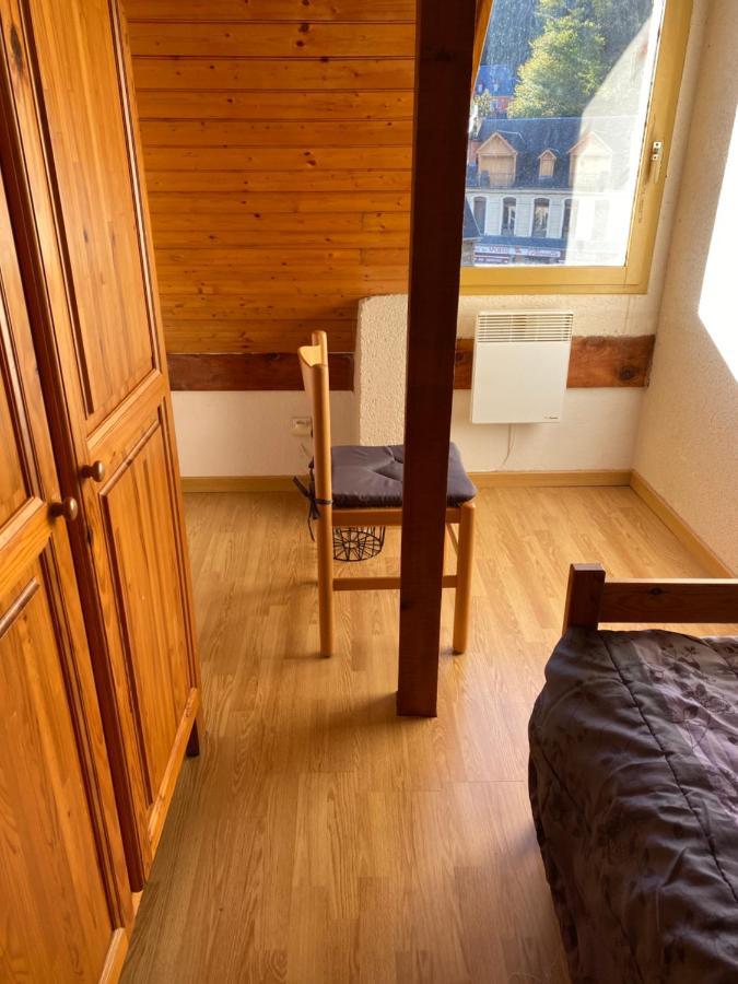33 Boulevard Charles De Gaulle Bagneres-de-Luchon Bagian luar foto