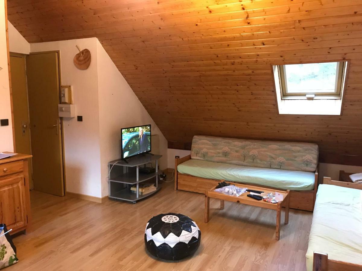 33 Boulevard Charles De Gaulle Bagneres-de-Luchon Bagian luar foto
