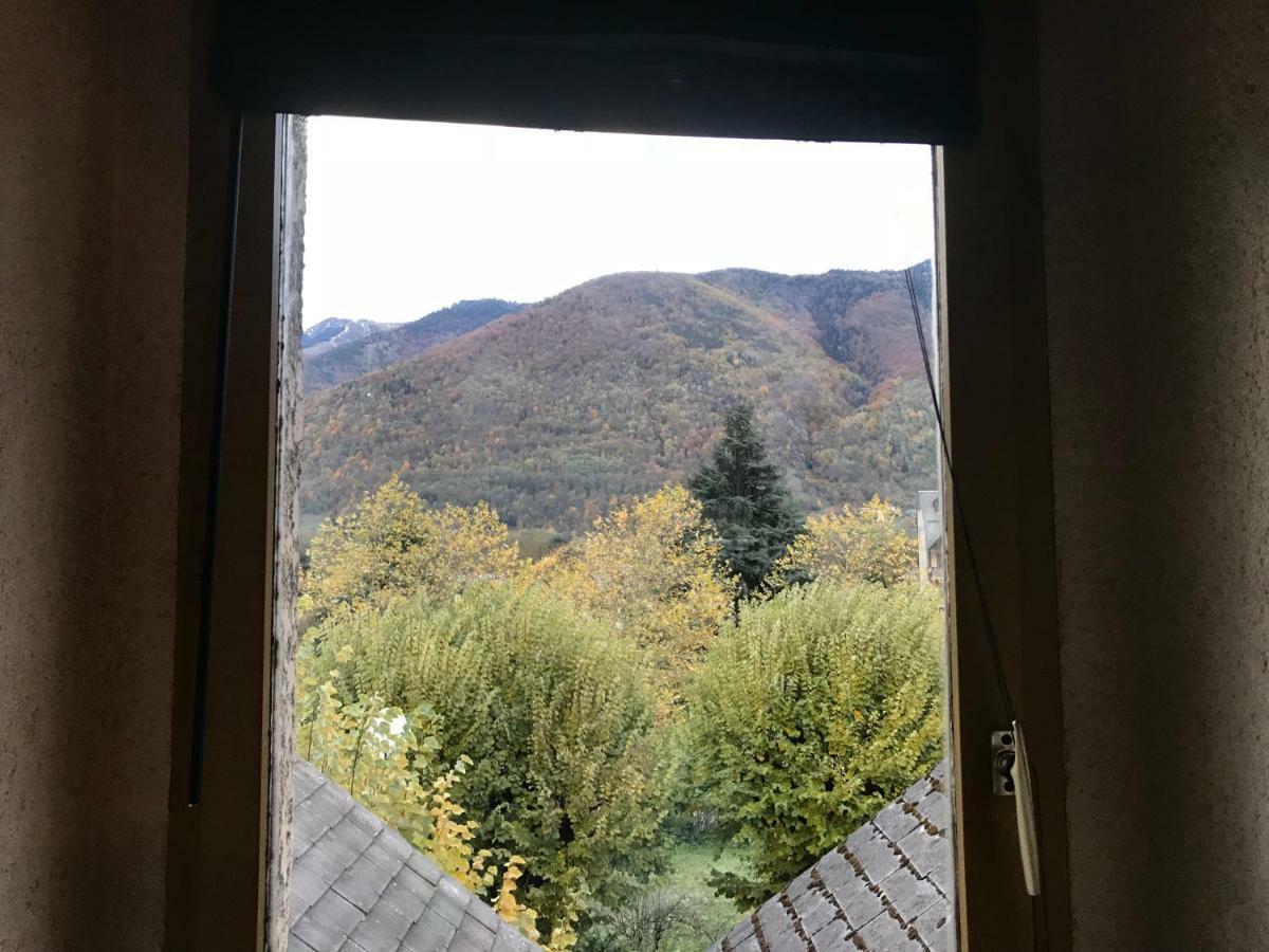 33 Boulevard Charles De Gaulle Bagneres-de-Luchon Bagian luar foto